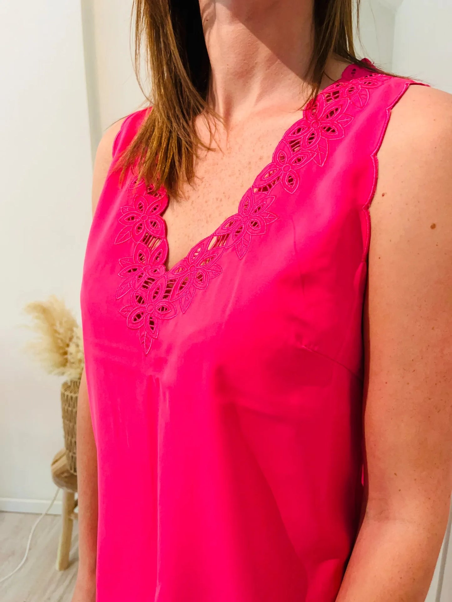 Top dentelle rose