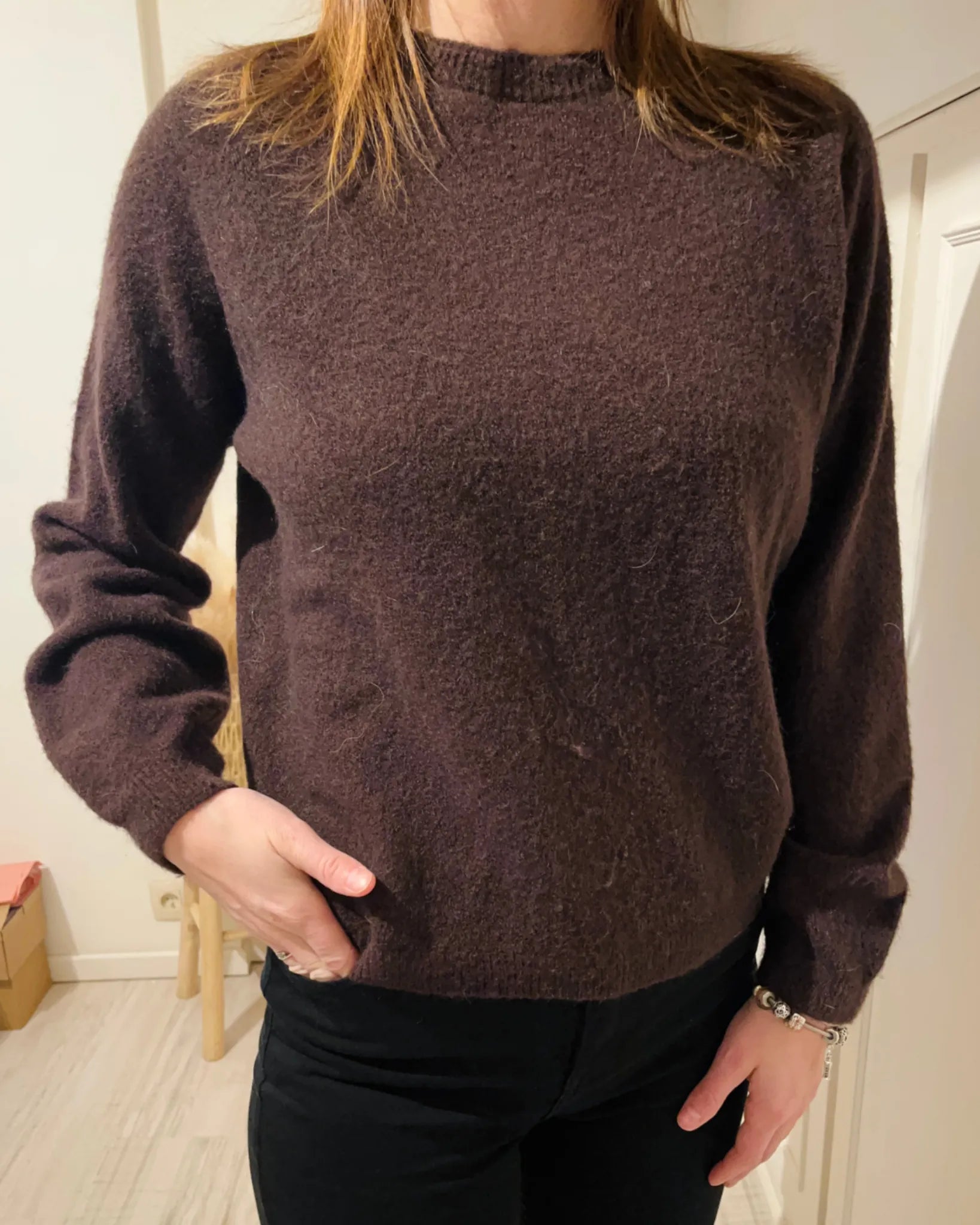 Pull femme en maille marron doux à manches longues – Le P’tit Détail