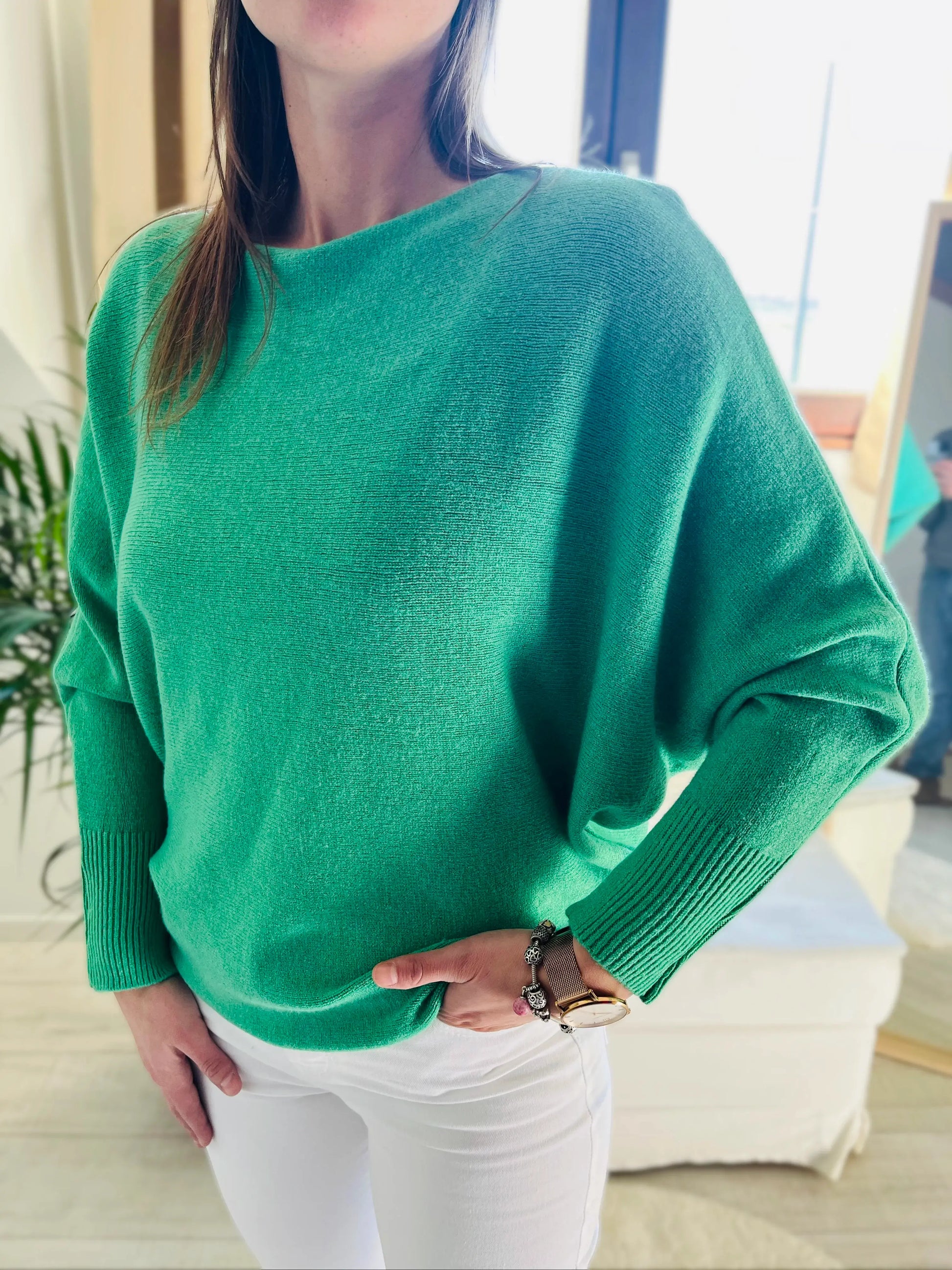 Pull vert manches chauve-souris cachemire