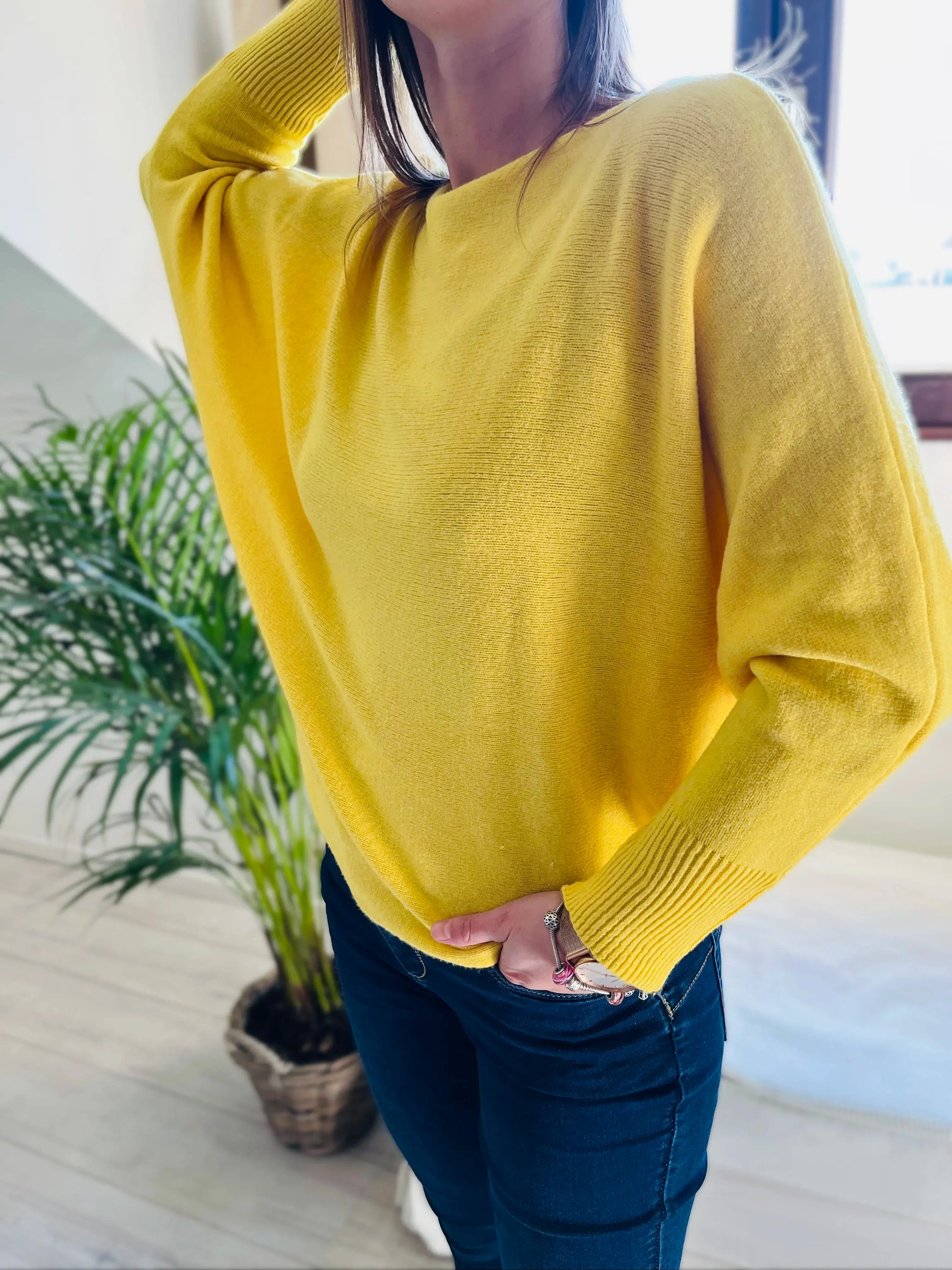 Pull jaune manches chauve-souris cachemire